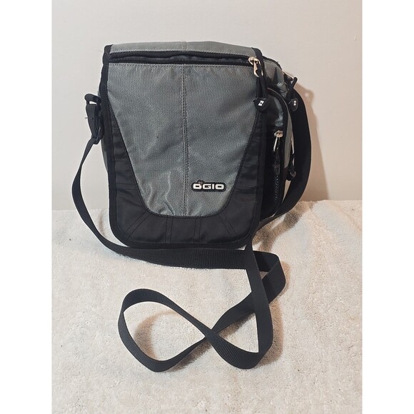 OGIO Rebar Black/Gray Carry-On Commuter For Tablet/Games Sleeve Pockets 9"X8"X4" - Picture 1 of 4